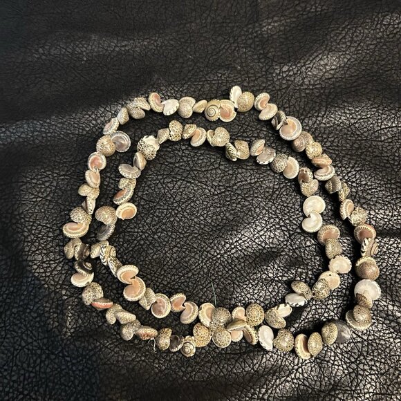 Natural Small Button Swirl Seashell Sea Shell Necklace Gray Pink No Clasp Sz 17" - Picture 3 of 7